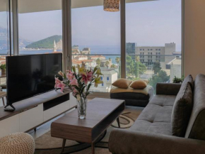 Superior one bedroom apartment with Sea & Old Town view